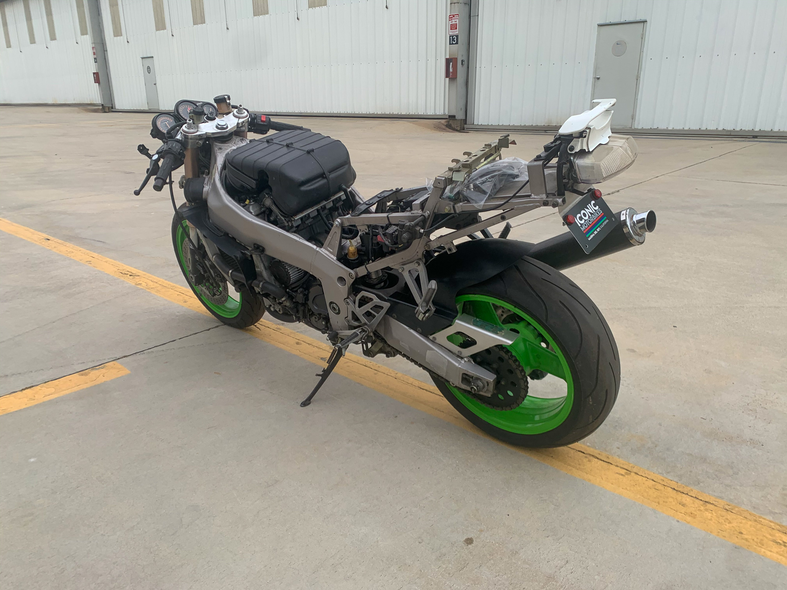 No Reserve – 1994 Kawasaki ZX-7 Project – Iconic Motorbike Auctions