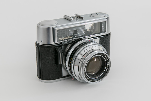 1965 Voigtländer Vitomatic IIIb - armes