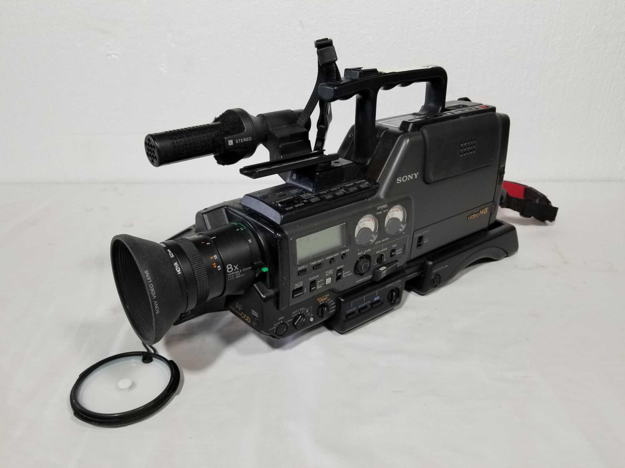 Sony CCD-V5000 Video Hi8 Pro Video Camera Rec | Audio/Visual