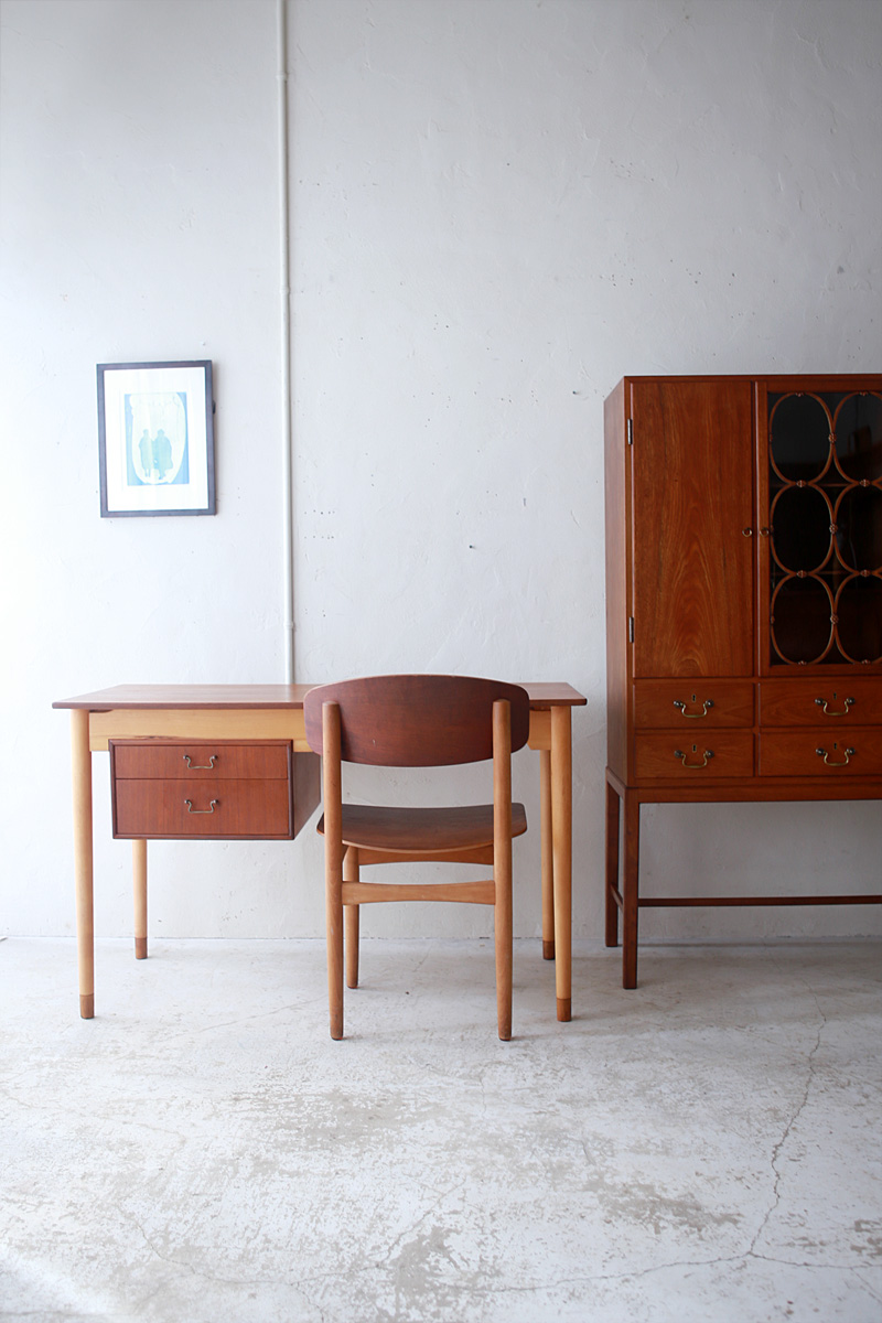 Desk from Denmark | phono | 金沢 北欧 中古家具 / デンマーク