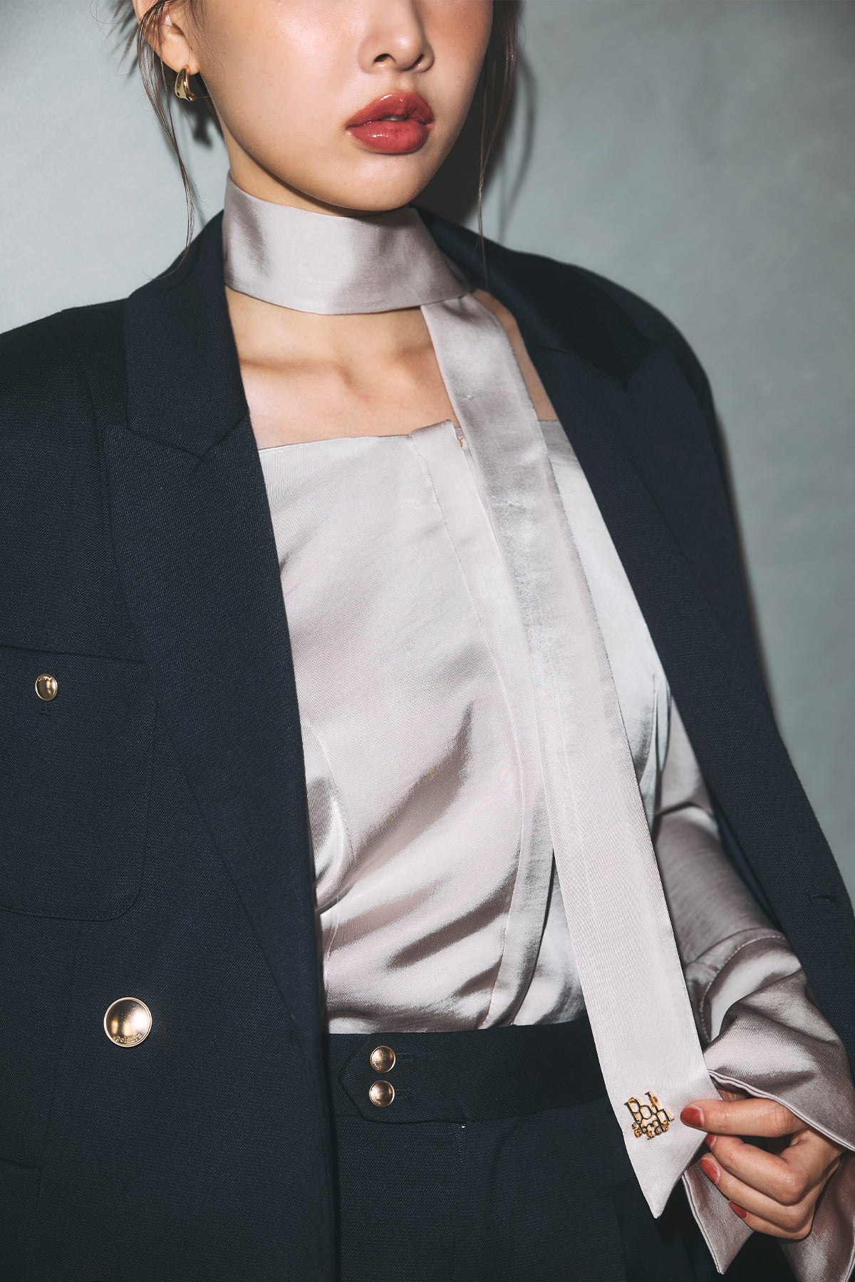 ボウタイmany wayオフショルサテンブラウス – poláura OFFICIAL ONLINE