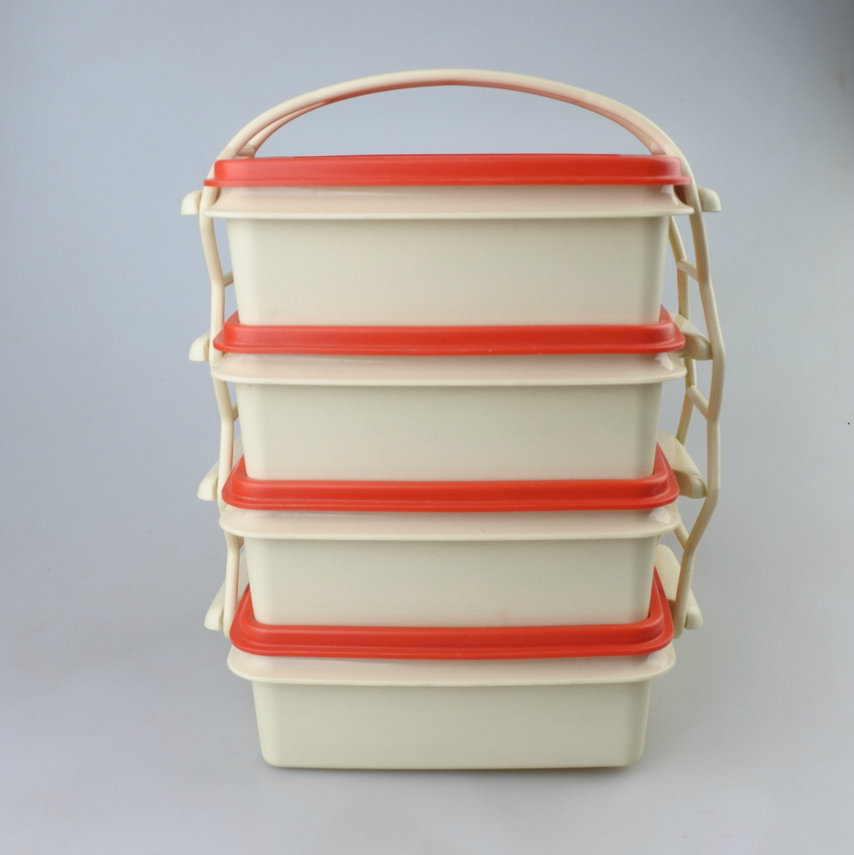 ビンテージ】日本製Tupperware（タッパーウェア） カルテット