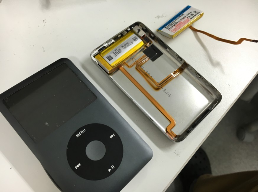 iPod Classic(160GB最終型)の電池パック交換修理が4980円で出来ます