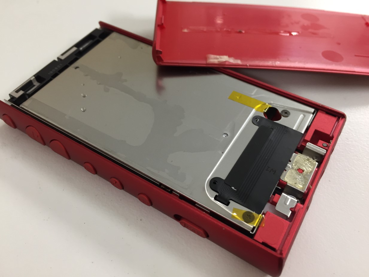 WALKMAN NW-A105を洗濯した！水濡れで電源が入らない状態も洗浄＋