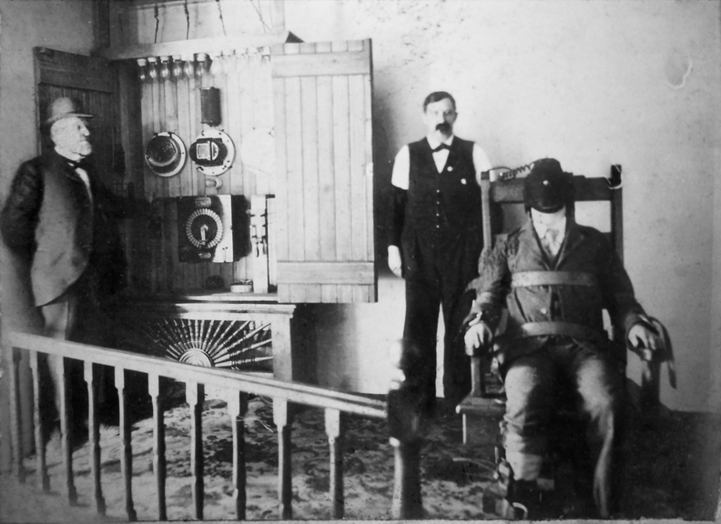 Deadly Intent: Crime & Punishment Photographs from the Burns