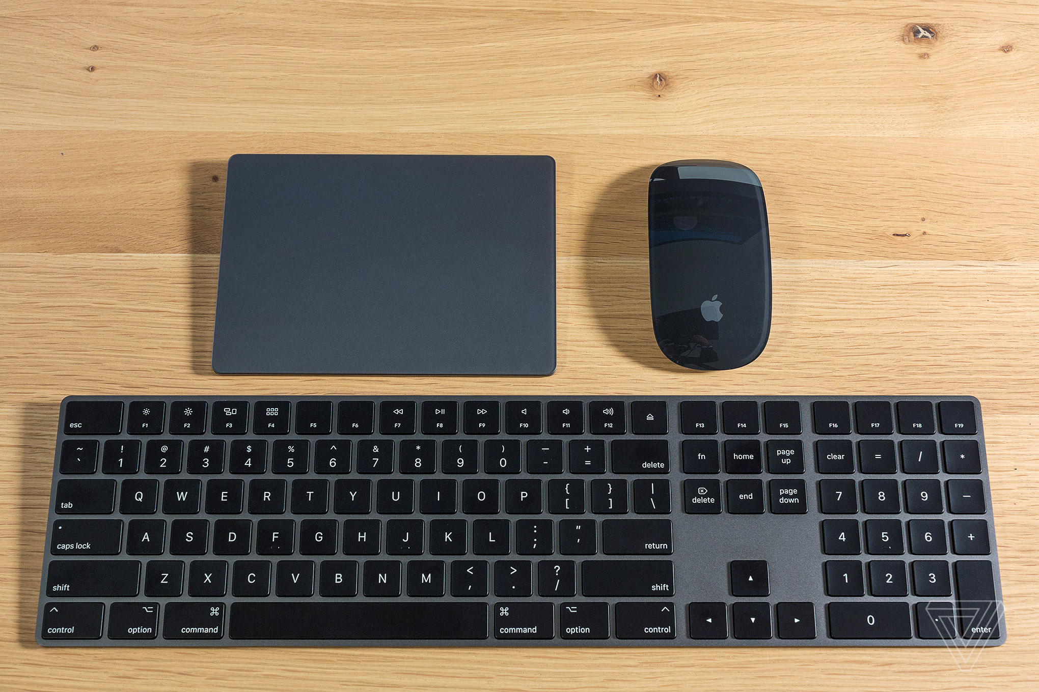 Apple now selling the space gray accessories that were previously