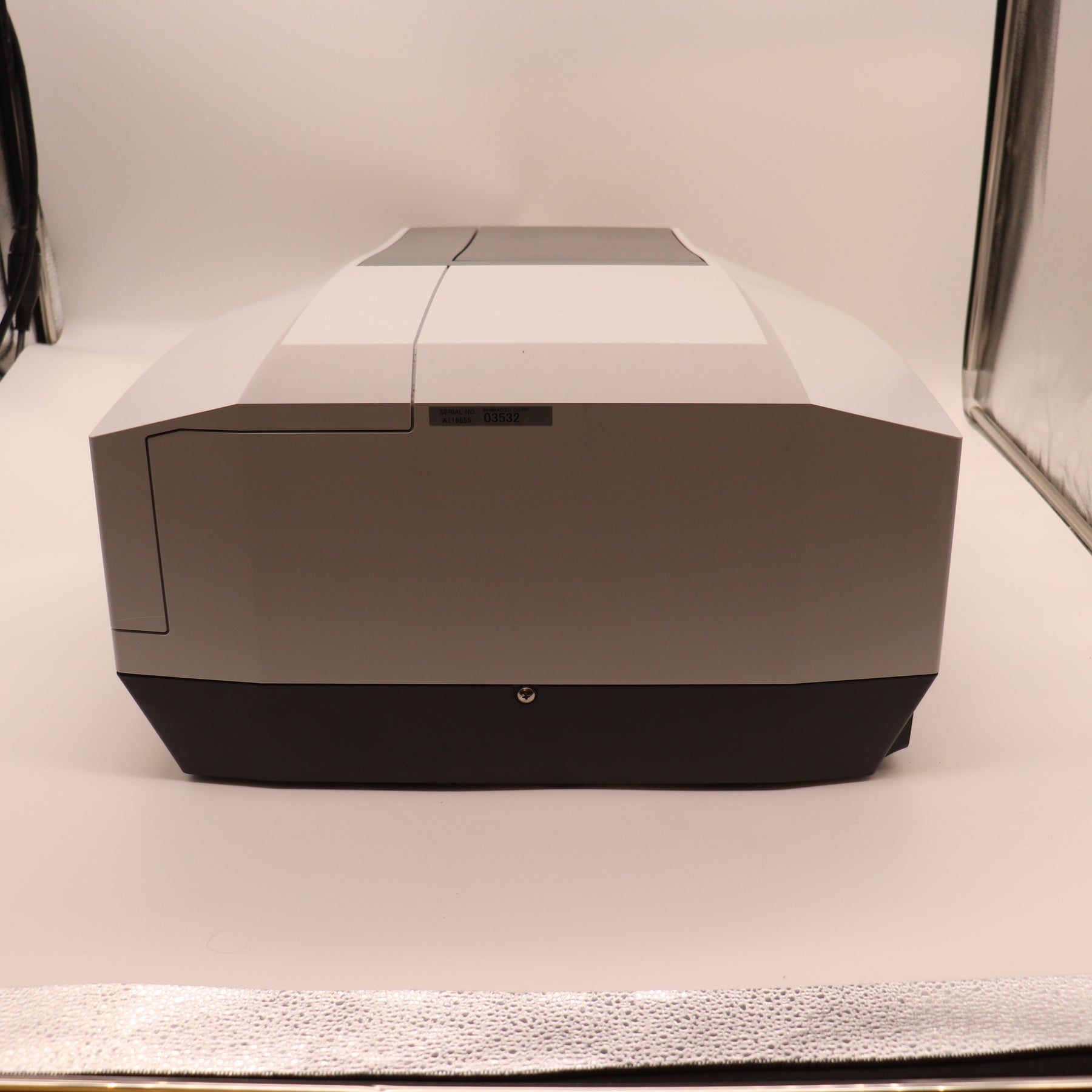 Shimadzu UV-Vis Spectrophotometer UV-2600 206-27600-42