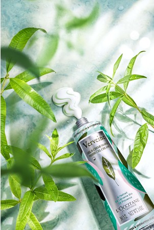 ロクシタン史上初！2色のバイカラーハンドクリーム新登場