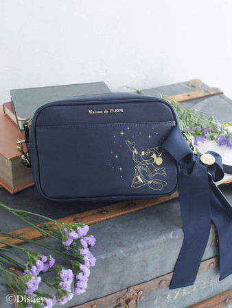 11月18日のお誕生日をお祝い！ミッキーマウスがきらめく魔法をかける新