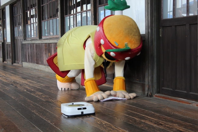 アイロボット 床拭きロボット「ブラーバ ジェットm6」が雑巾がけ日本