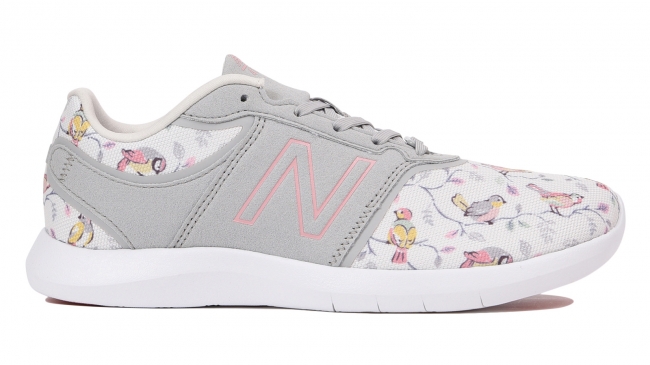 ニューバランス×キャス キッドソン」コラボレーション キャス