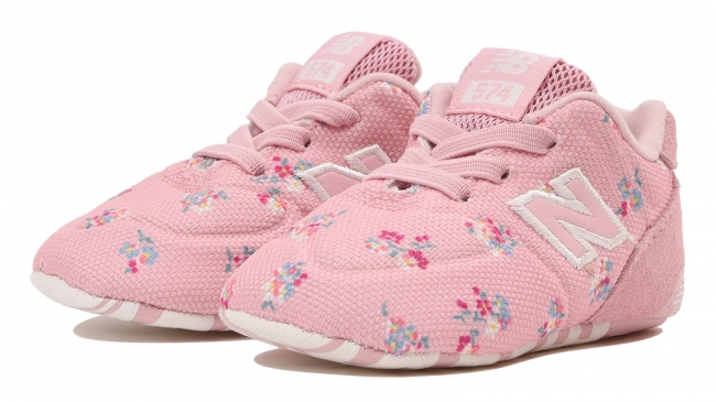 ニューバランス×キャス キッドソン」コラボレーション キャス