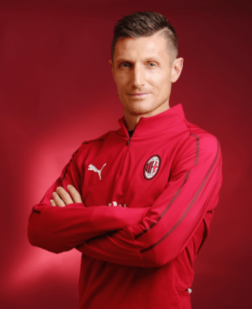 来日会見】ACミラン永久欠番「6」のレジェンドで元イタリア代表