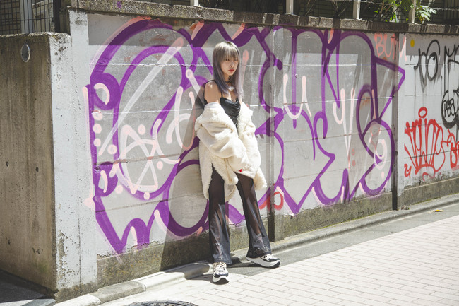 ダルメシアンを想起させる素材で表現した 『UGG CA805 Dalmatian』が