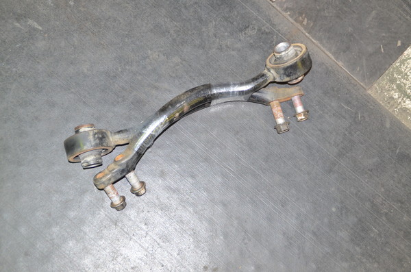 クラウン JZS175 ロアアームNo.2交換 四輪アライメント調整