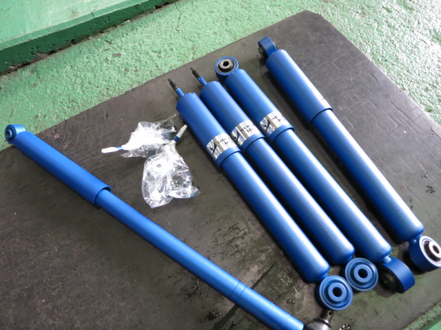 JB64 ジムニー KYB ショックアブソーバー ステアリングダンパー交換