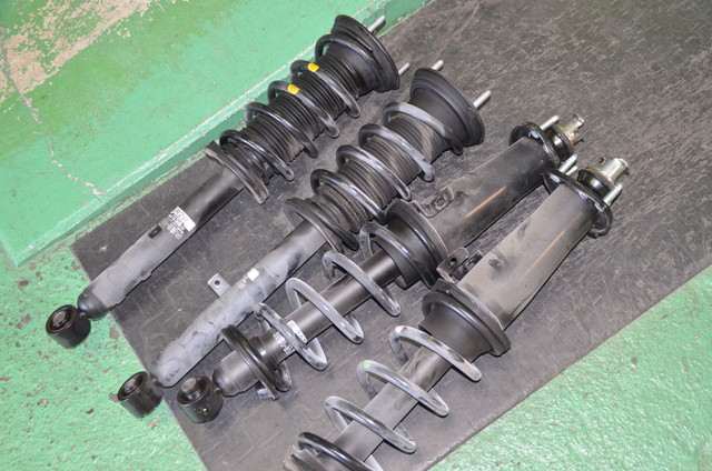 AWS210 クラウン サスペンション ショックアブソーバー交換