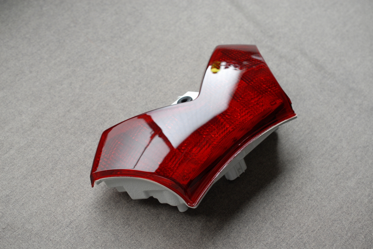 ZX14Rテールランプ レッド＆スモーク塗装 完成 | プロ・フィット日記