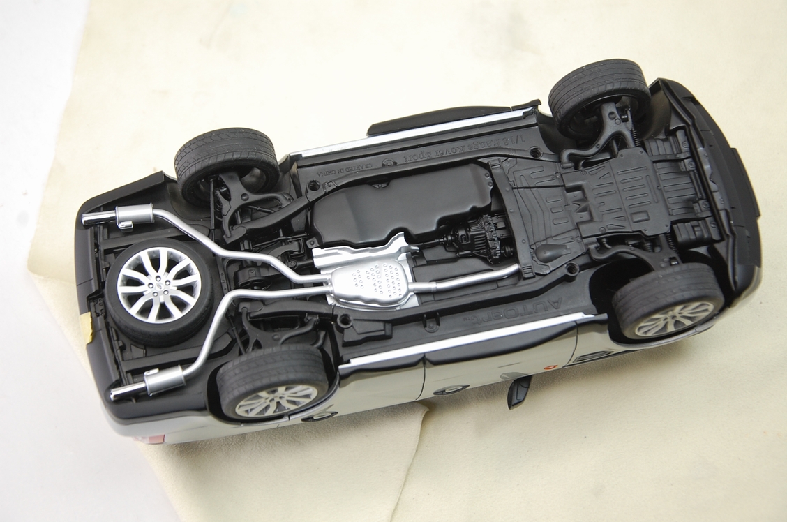 レンジローバー1/18ミニカー 分解 | プロ・フィット社外記