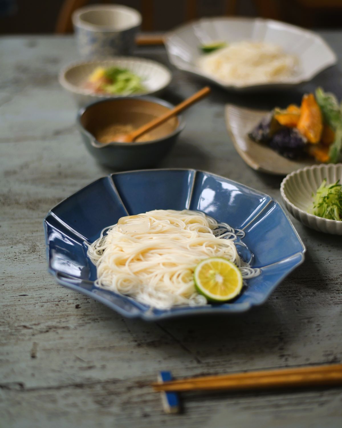 鉢・ボウル :: 21cm-24.5cm 大鉢・ボウルL :: 一花(ひとはな) 7寸浅鉢