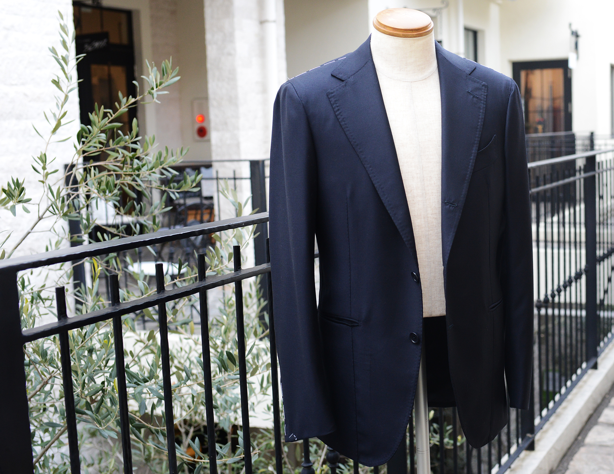 Sartoria Caracciolo サルトリア・カラッチオーロ – 20年着られる正統