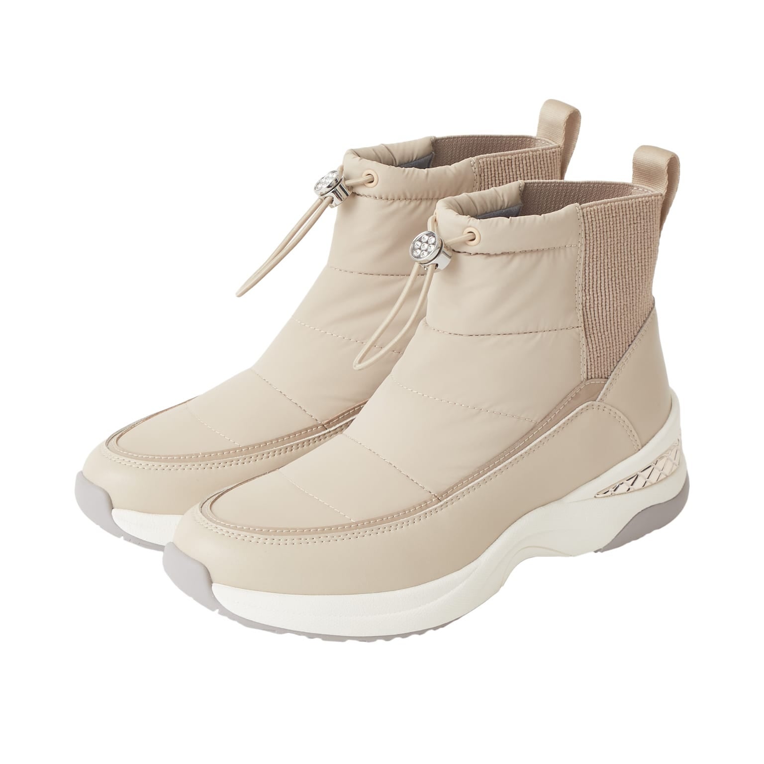 プラスダイアナ】デザインと機能性を両立したハイスペックなスノー