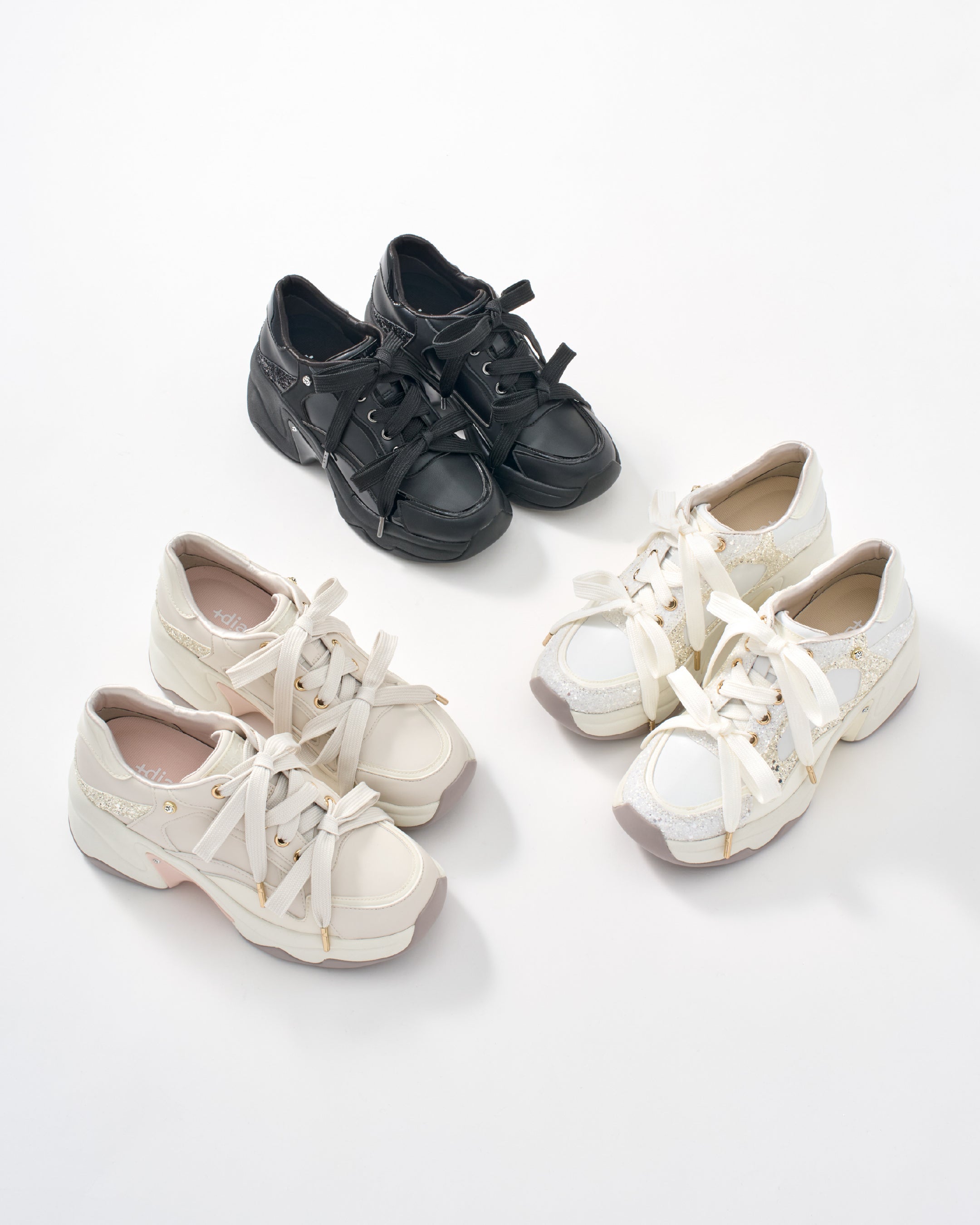 プラスダイアナ】「HAPPY NEW SNEAKERS！」新年の幕開けの足元を彩る7