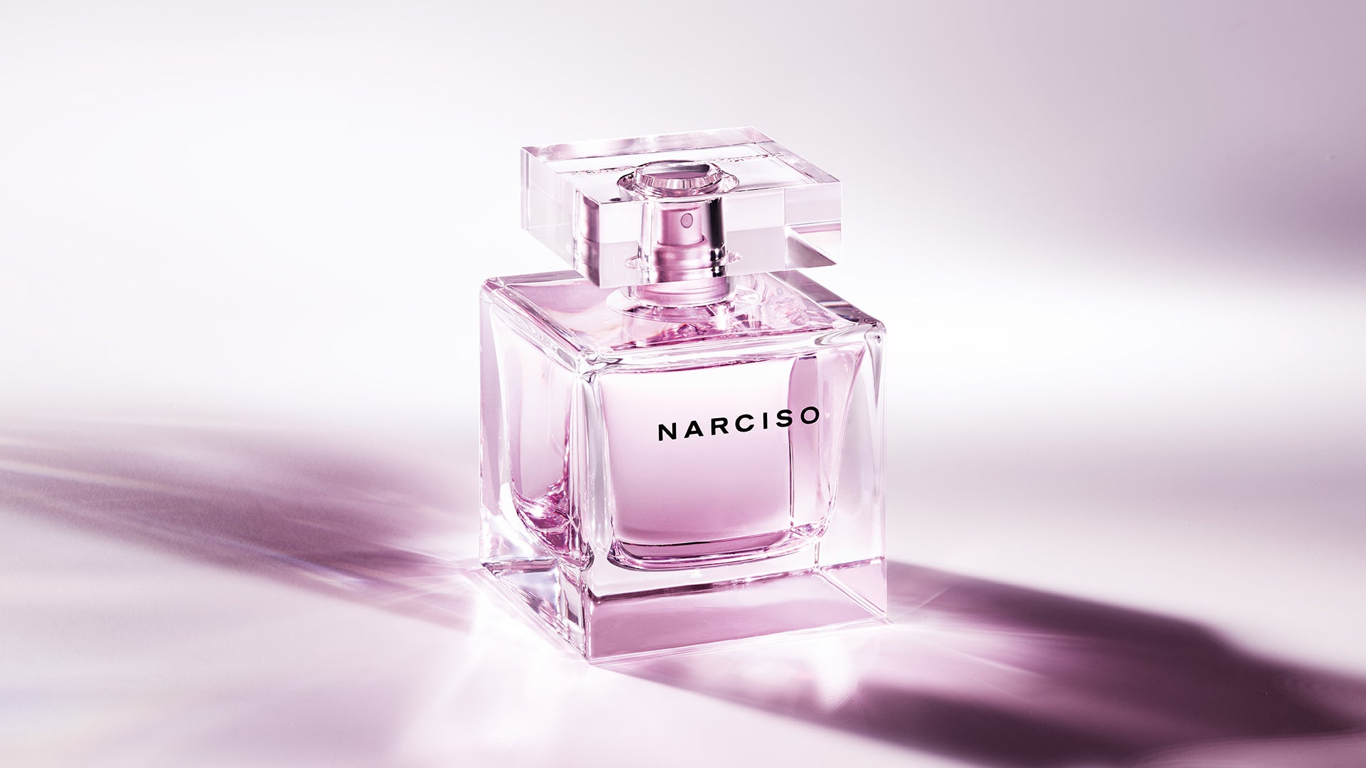 柔らかな優しいひとときに包まれるオードパルファム「ナルシソ