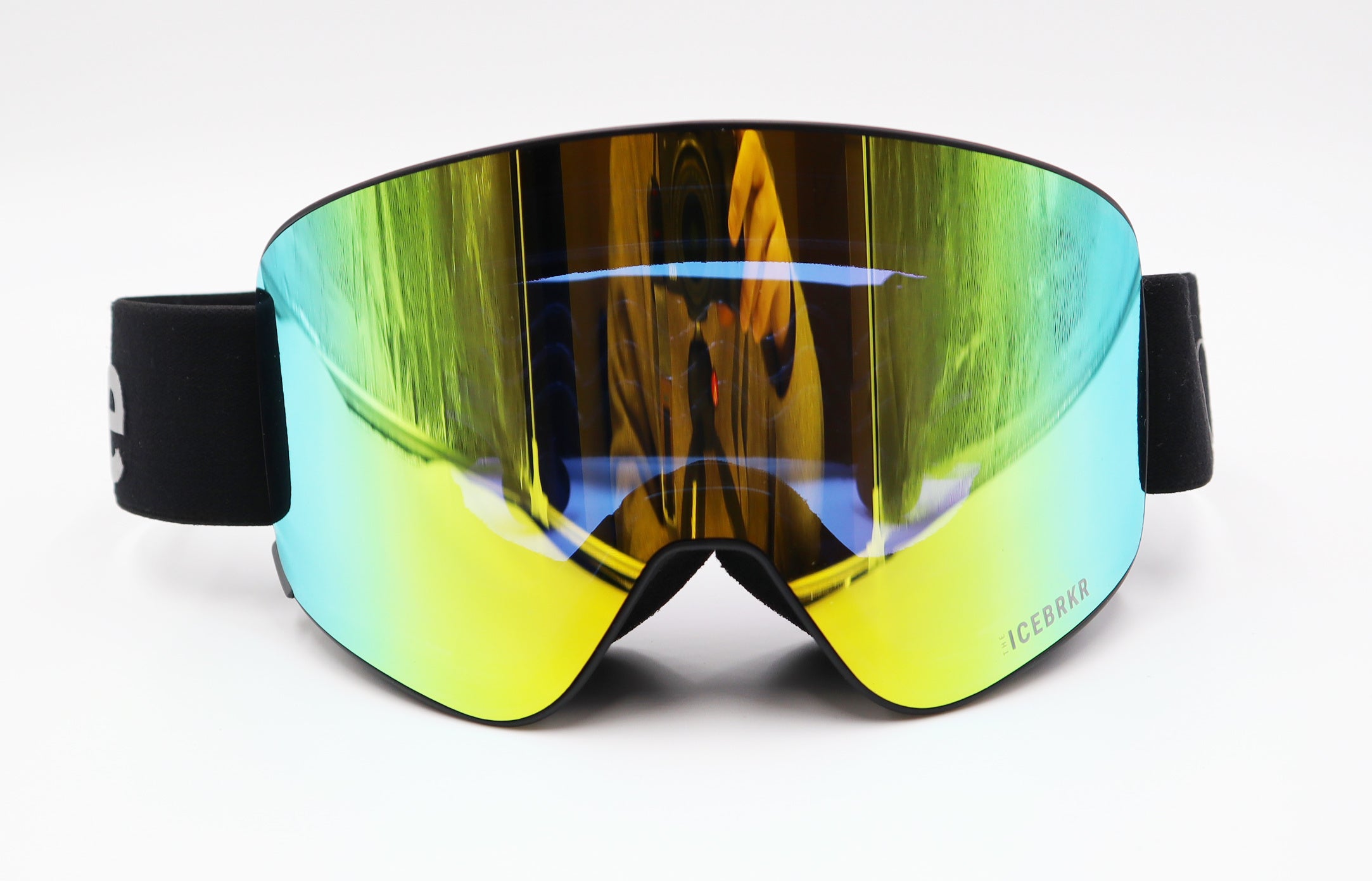 世界初！インカムで会話が出来るスノーゴーグル最新モデル「IceBRKR