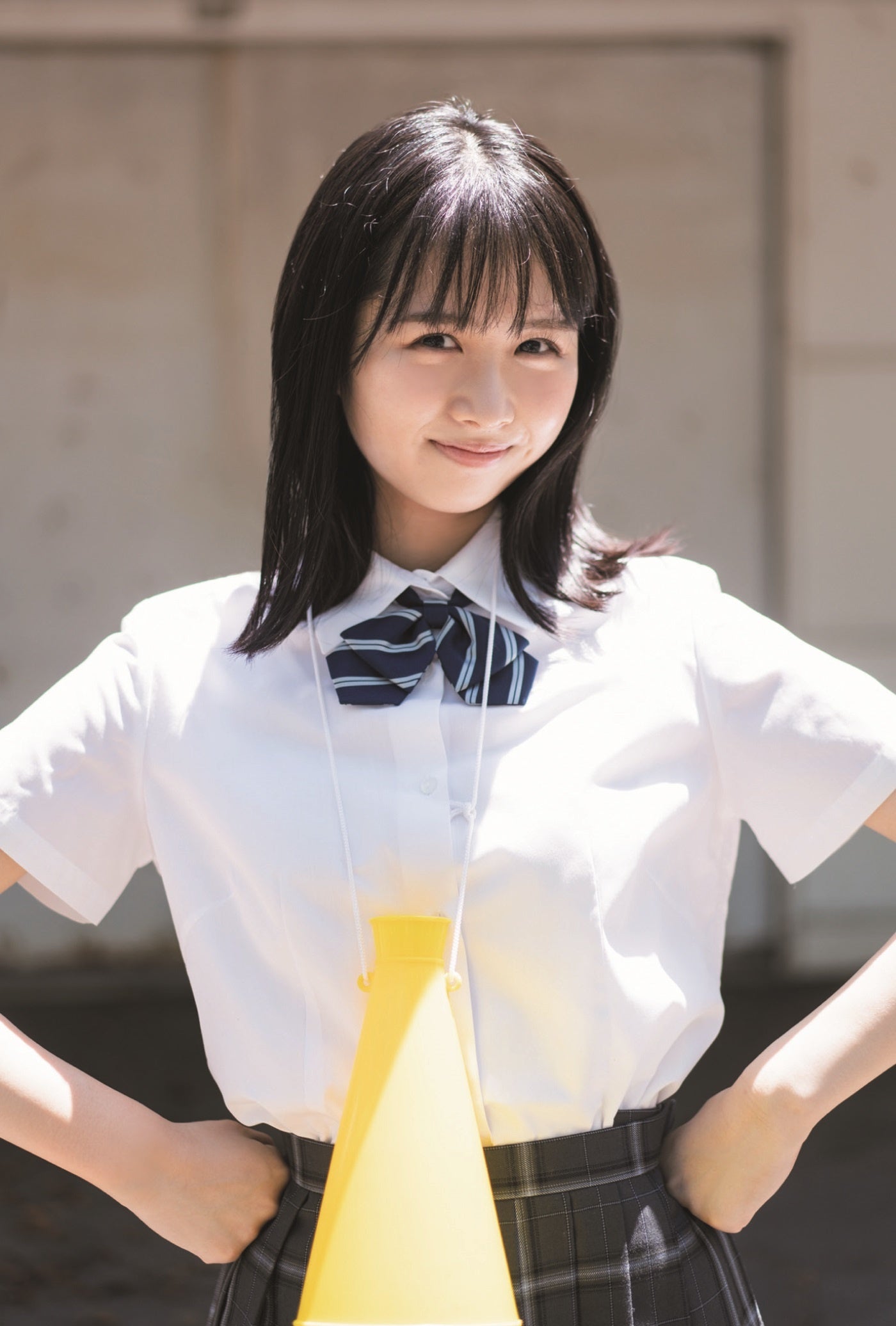 日向坂46・上村ひなのが表紙を務める「B.L.T. SUMMER CANDY 2022」の