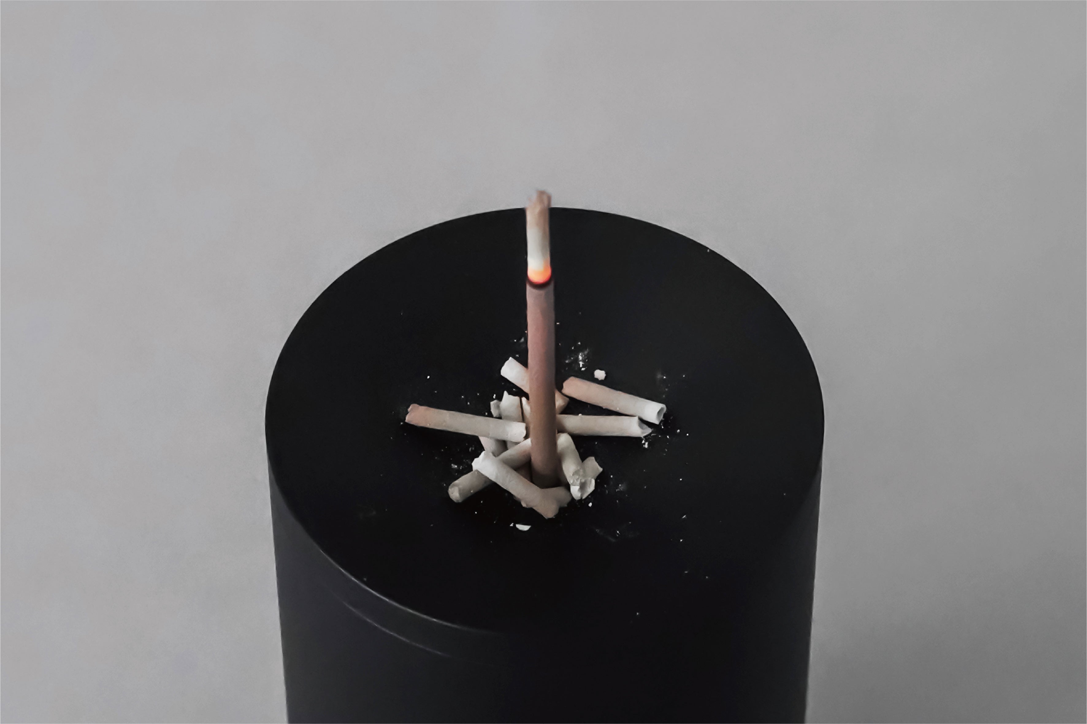 気分に合わせて好きな場所へ、持ち運べるお香立て『BINSCENT』を発売