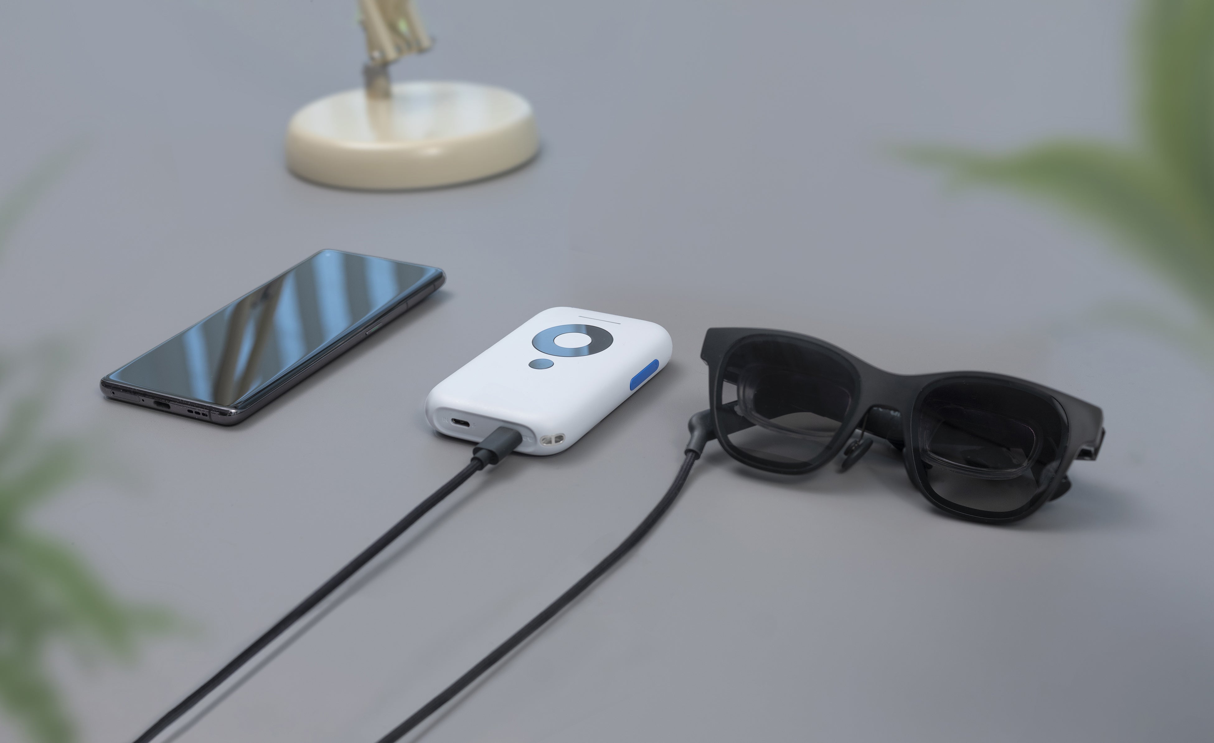 新商品「XREAL Beam」量販店およびAmazonでの販売開始 | XREAL株式会社