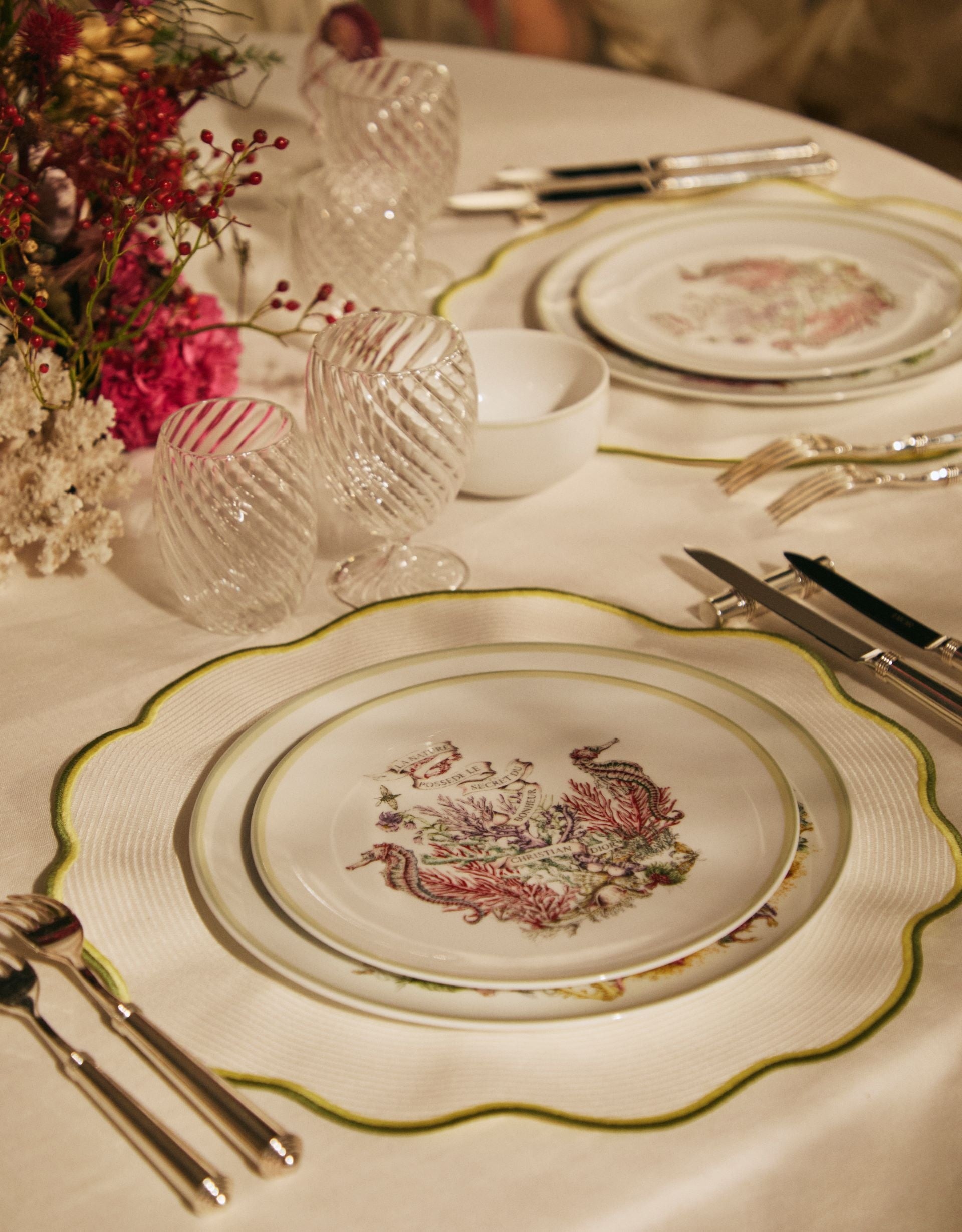 DIOR MAISON】ホリデーシーズンを彩る新作が登場 | クリスチャン