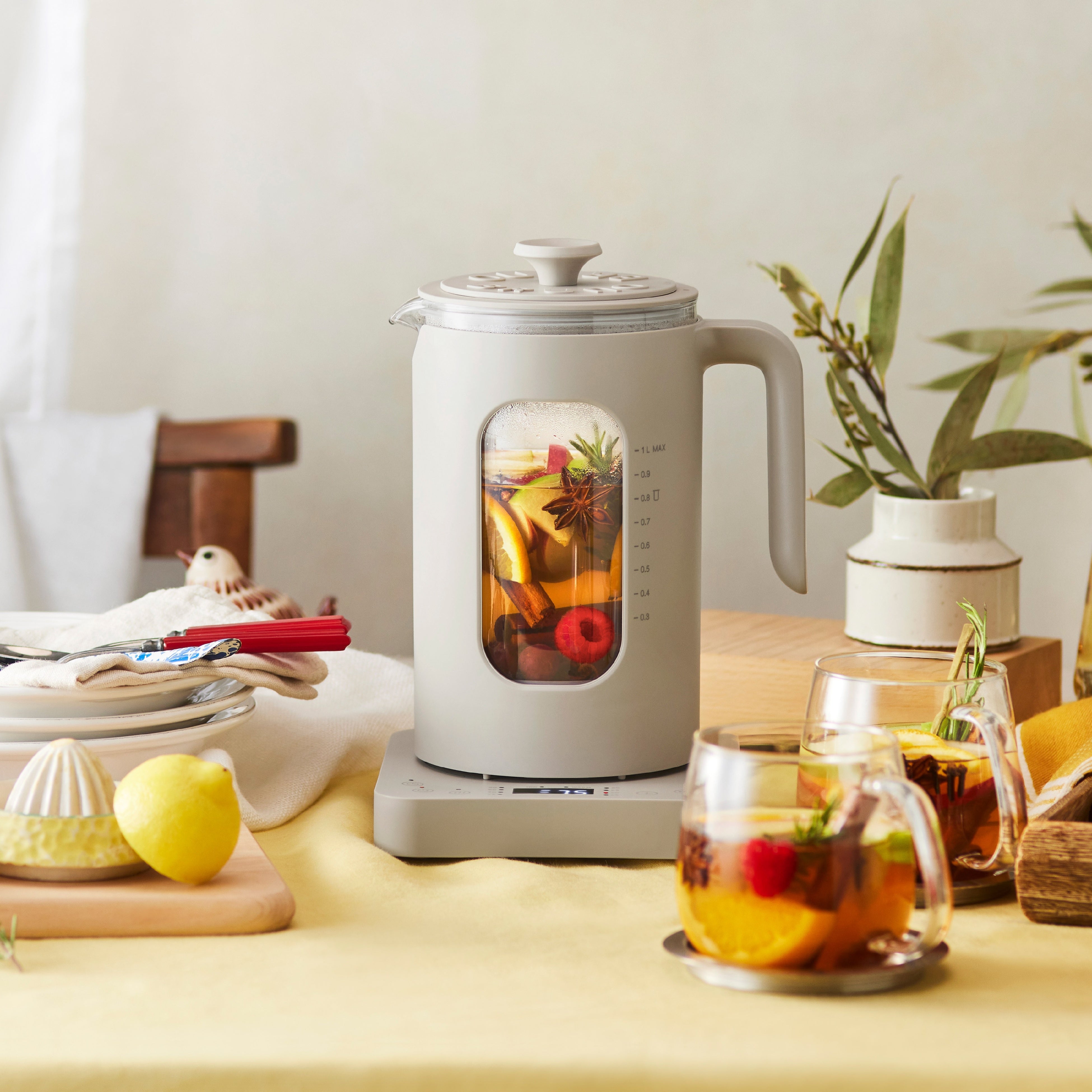 湯沸かし以外も愉しめる1台4役の電気ケトルが新登場！ | BRUNO株式会社