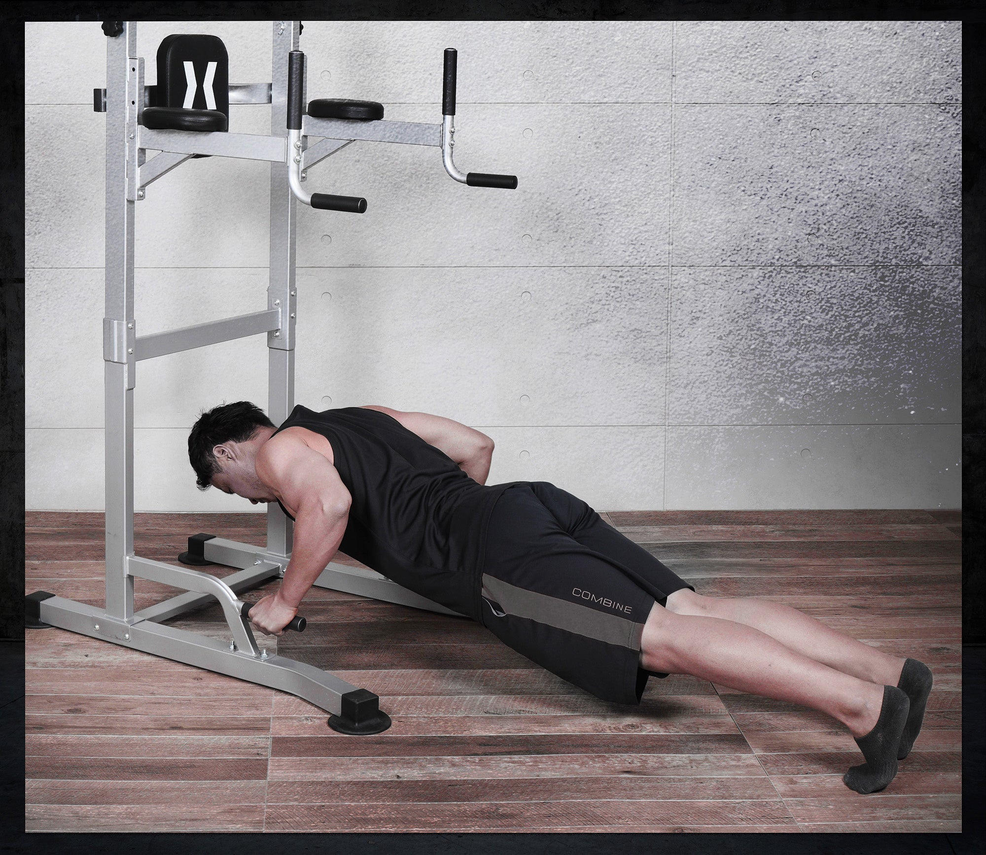 シリーズ累計販売実績2.2万台の懸垂スタンド】プロユースにも応える「1