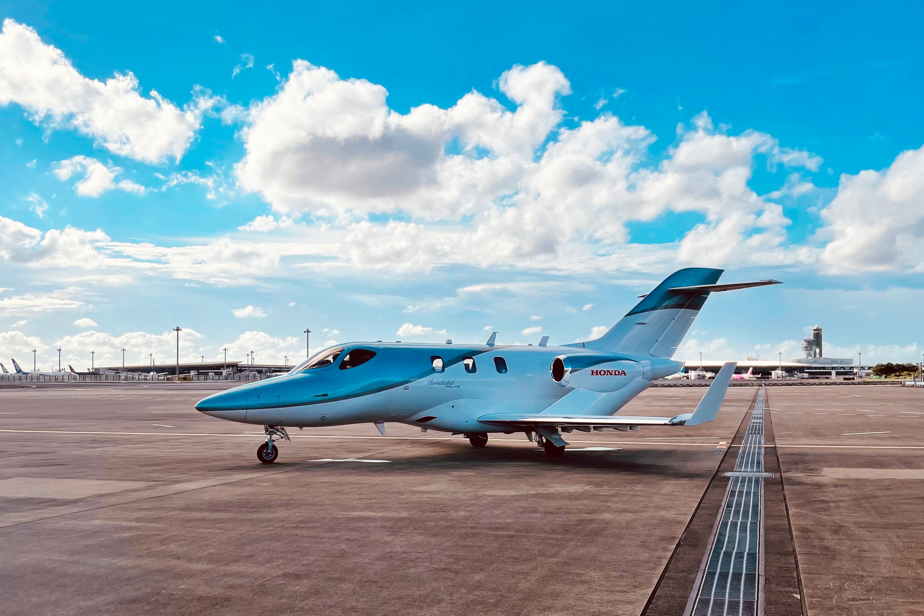 Japan Biz Aviationが小型ビジネスジェット機「HondaJet」チャーター