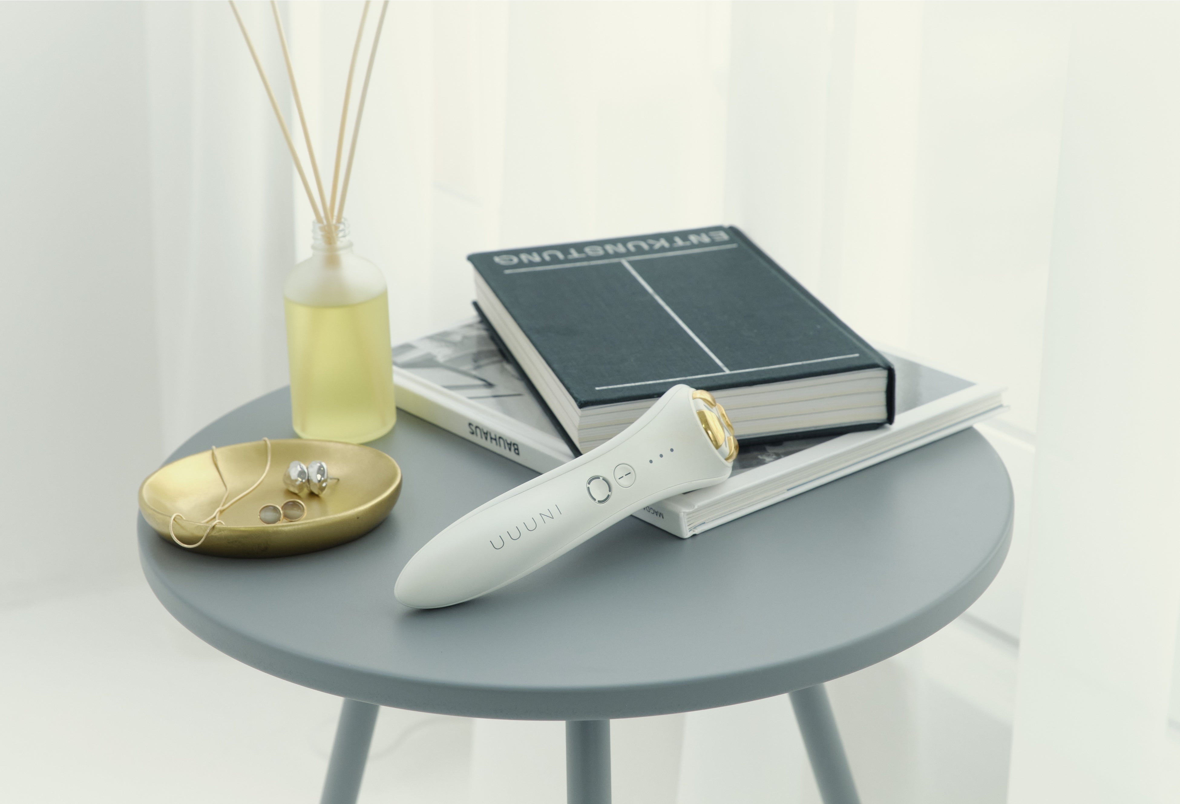 7つの機能で日々変化する肌状態や悩みにアプローチ マルチケア美顔器