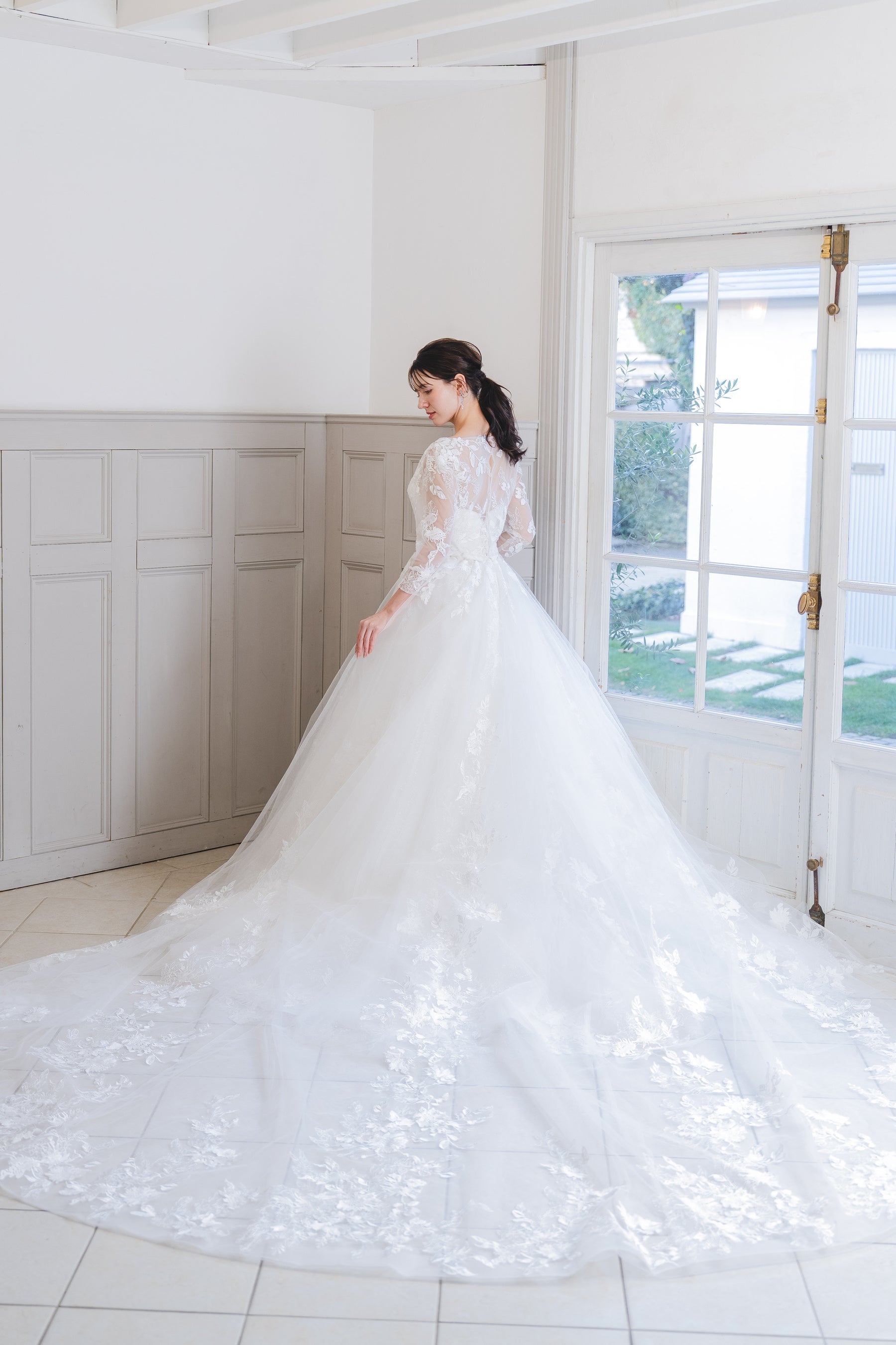 ウェディング衣裳ブランド「genicoco（ジェニーココ）」より新作ドレス