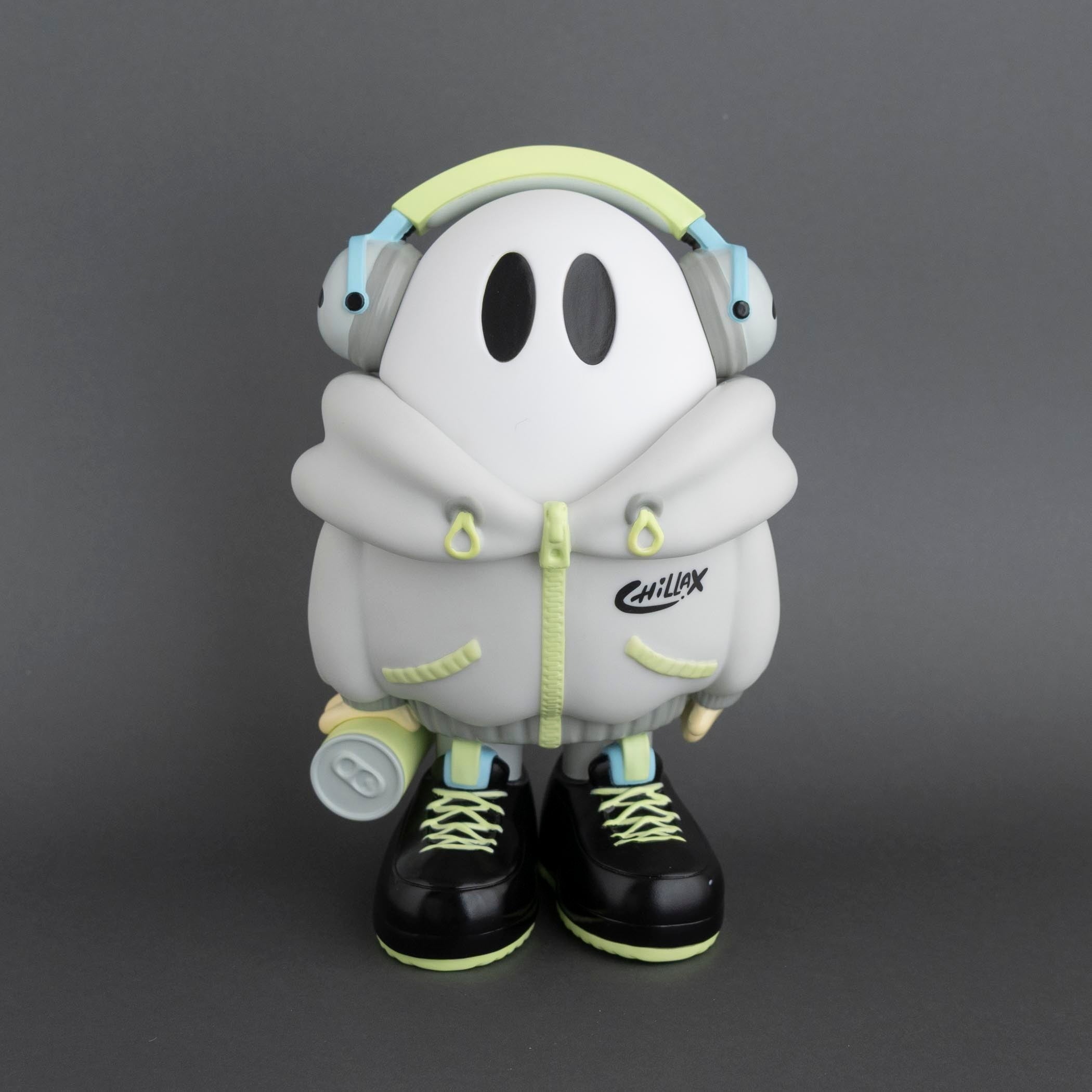 ななしのおばけちゃん」のストリート系新作ソフビのスニダン限定別注