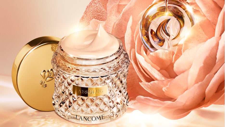 ランコム最⾼峰「アプソリュ」からリュクスな肌へと導く 次世代
