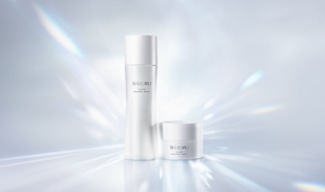 新商品】不要なものは落ちるのにしっとりうるおう、素肌のことを考えた