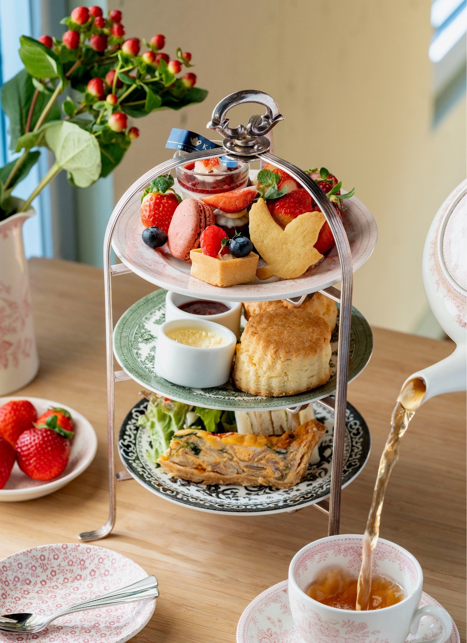 旬のいちごとチョコレートが奏でる、季節限定のデザートフェア 東京