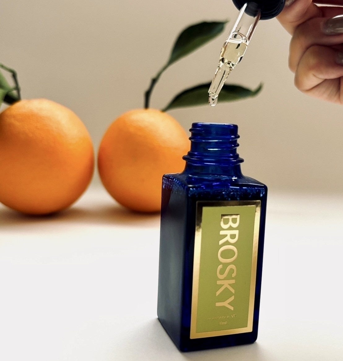 BROSKY】から夏のダメージ肌に向けた'' BIO BR α ESSENCE SERUM VC ”が