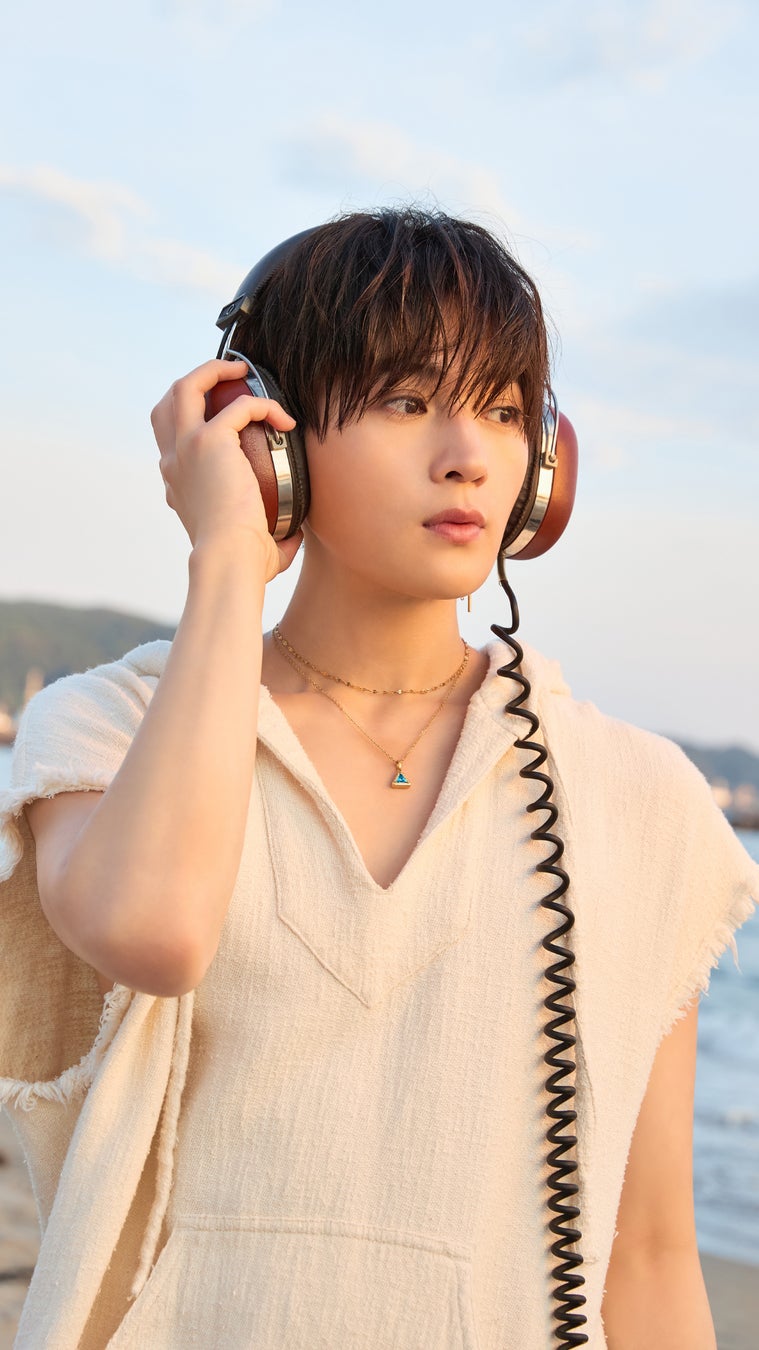 アイリービーチ、半年ぶりとなるWEBCM、新作LOOKを8月1日より同時公開