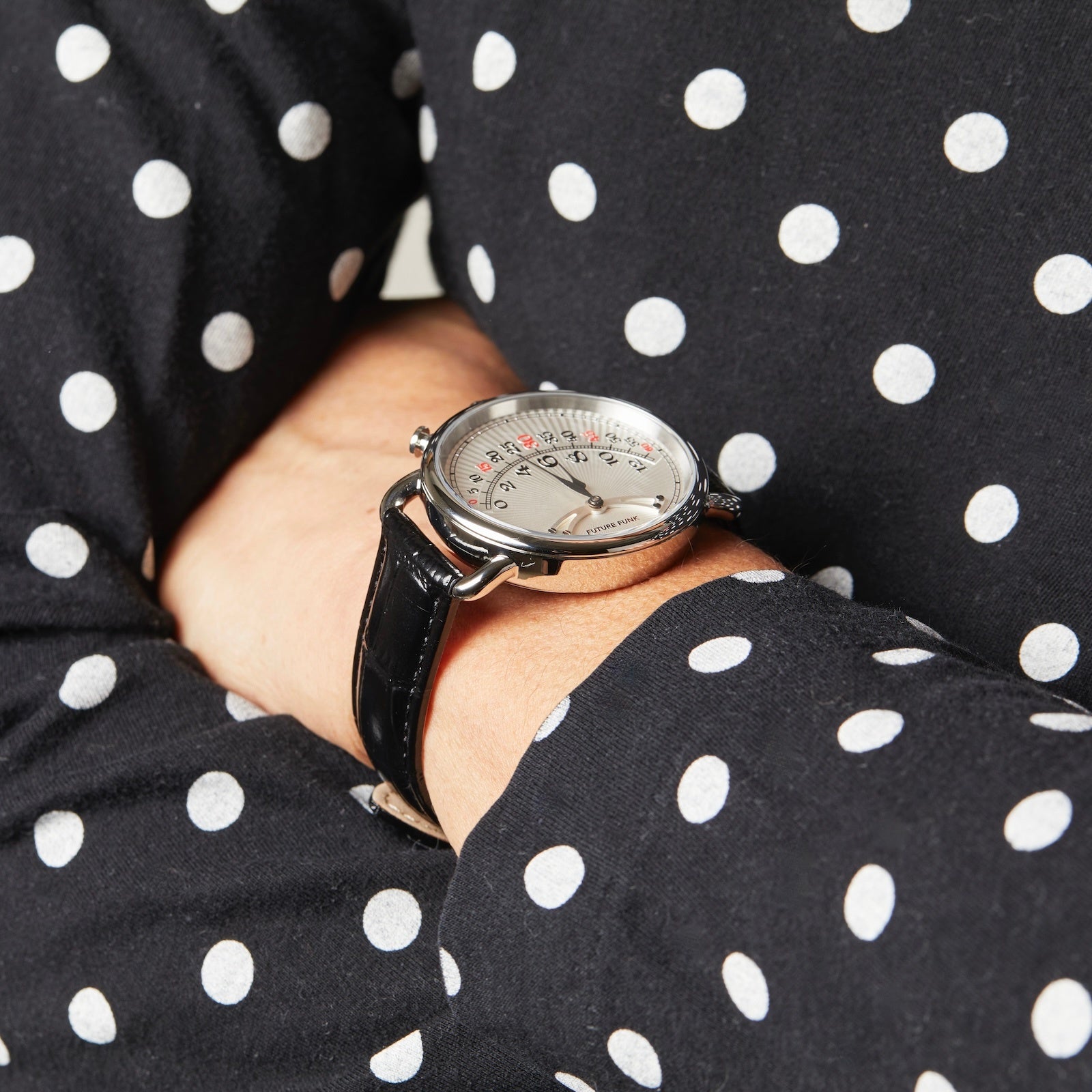 ローラーデジタルウォッチ「FUTURE FUNK(フューチャーファンク)」から