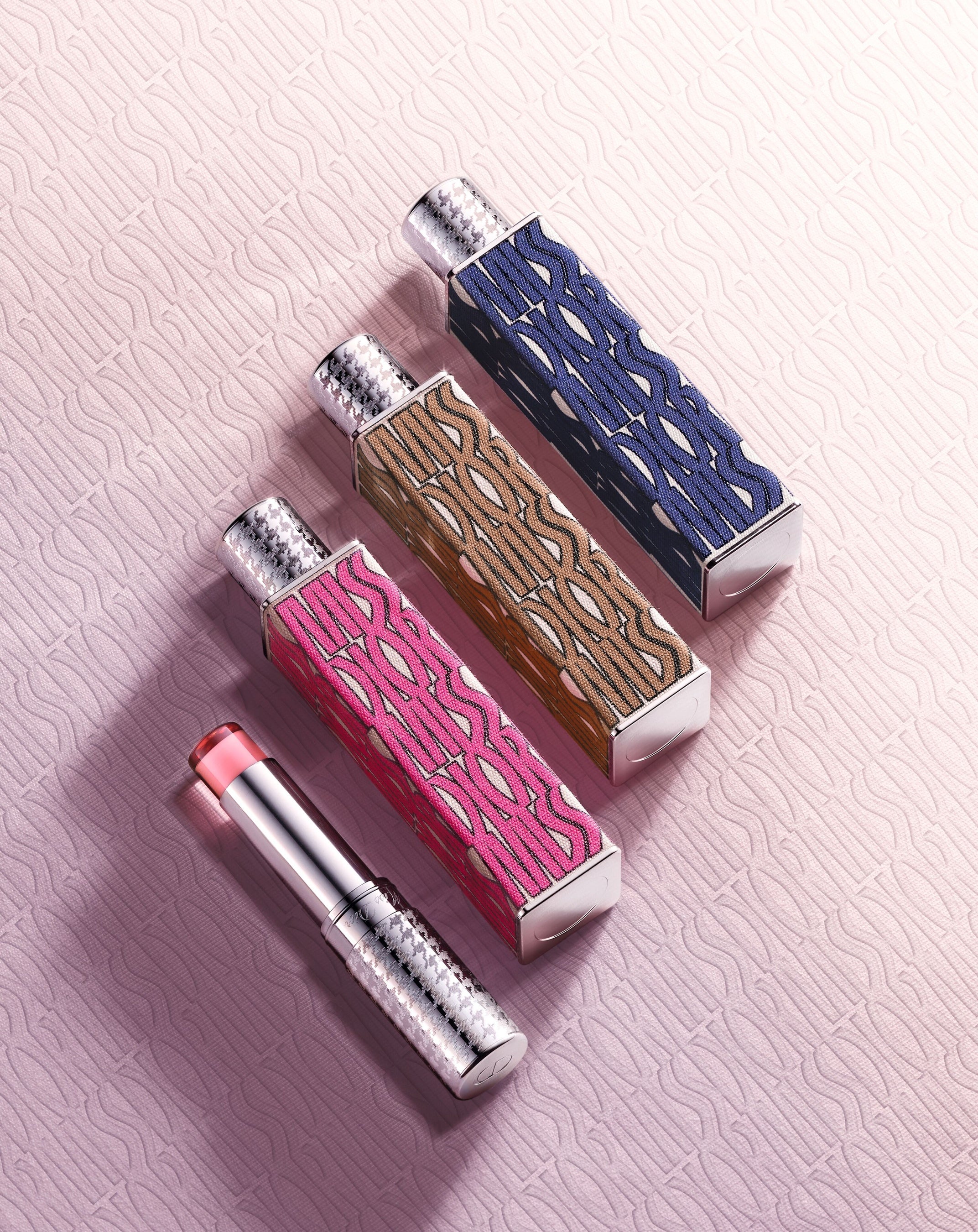 ミス ディオールのスティック フレグランスMINI MISSに、3種の限定