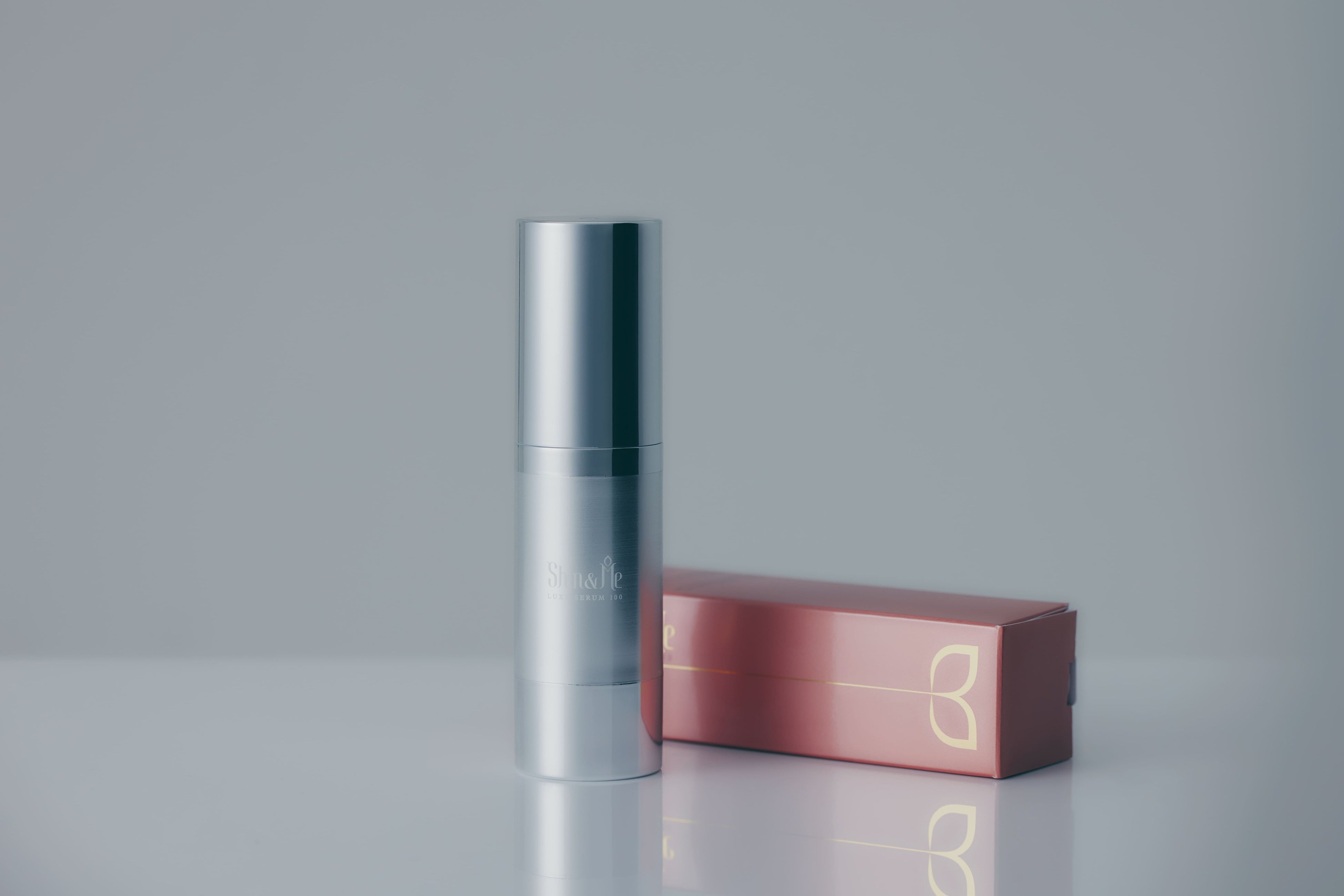 YouTuber「ヘラヘラ三銃士」まりな初プロデュース！肌本来の美しさを