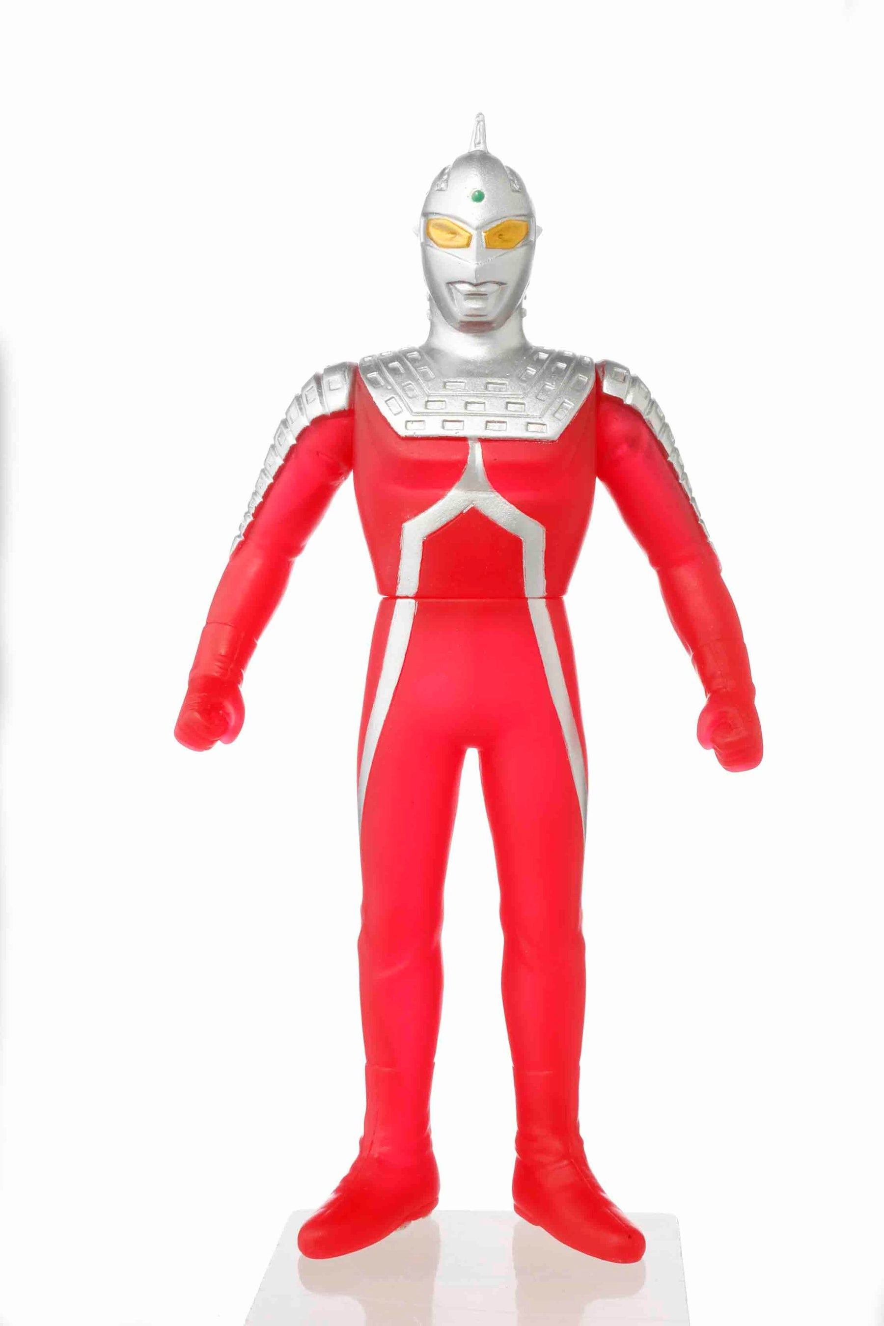 ここでしか手に入らない！ 透明感ある赤がひときわ目立つ