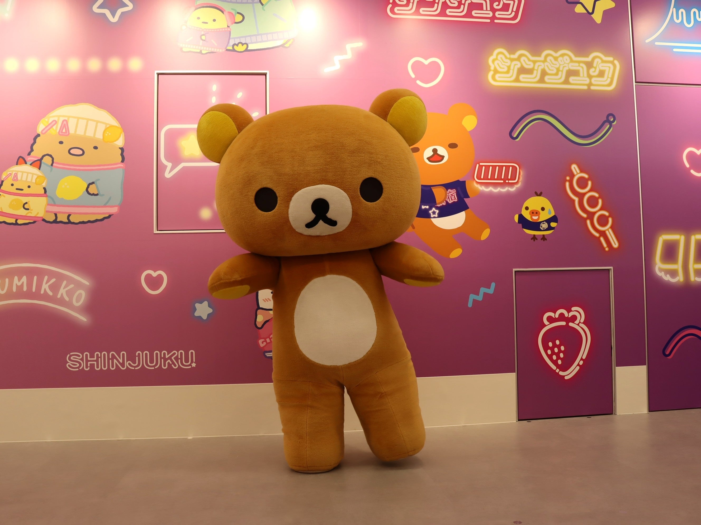 リラックマストア＆すみっコぐらしshop新宿店」が本日オープン