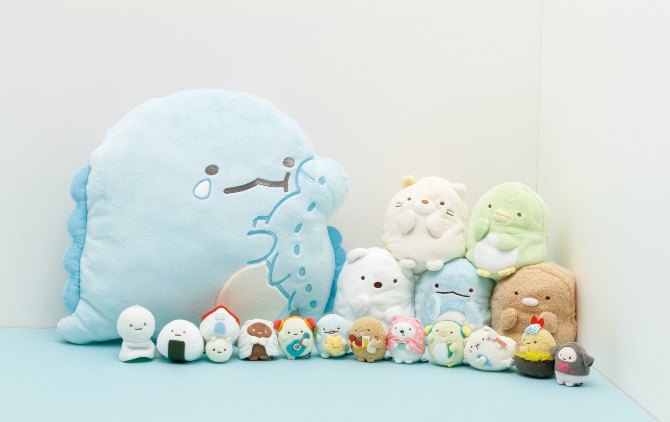 これまでのテーマ・絵本・映画に登場したすみっコたちのお気に入りが